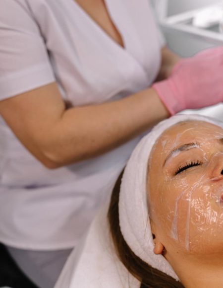 A satisfied client experiencing the relaxing and rejuvenating process of an oxygen facial, illustrating the luxury and benefits of oxygen facials.